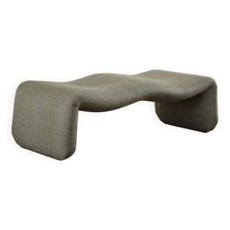 Banc Djinn par Olivier Mourgue pour Airborne