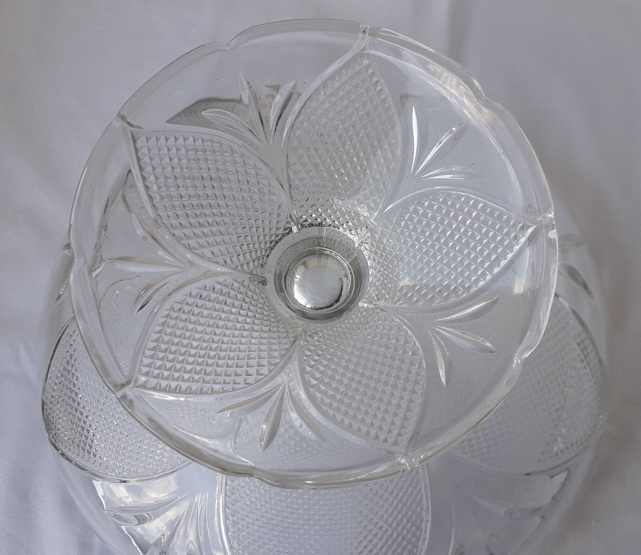 Glass footed bowl