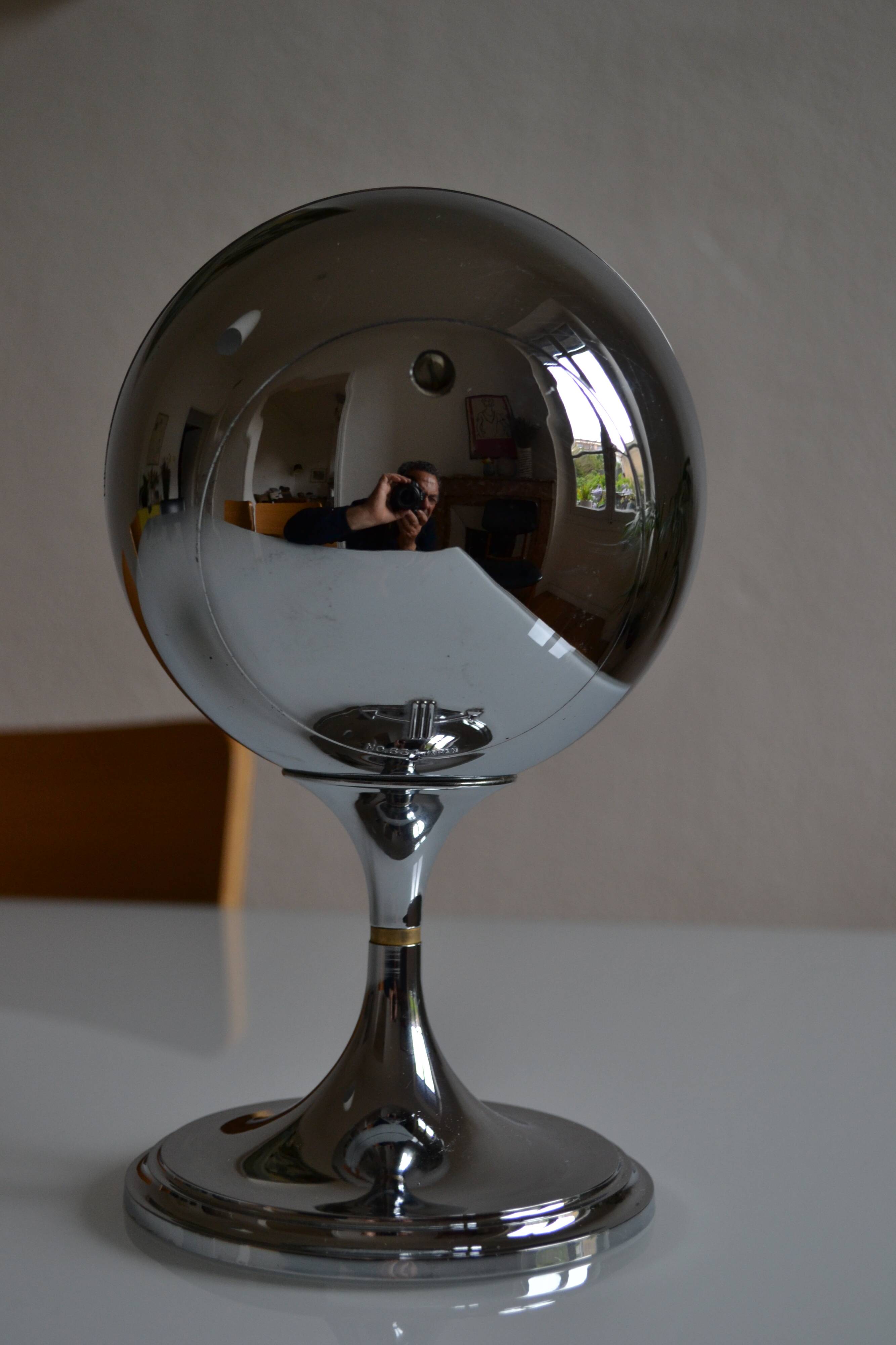 Tokyo Tokei 4 jewels vintage space age japan clock 1970 tulip foot