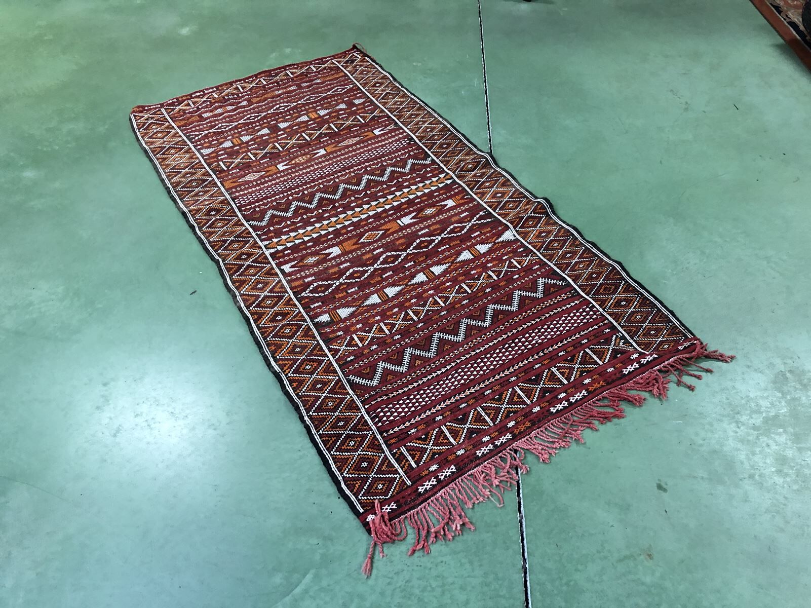 Wool berber carpet 190x95cm