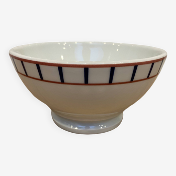 Pillivuyt porcelain bowl with Basque decor