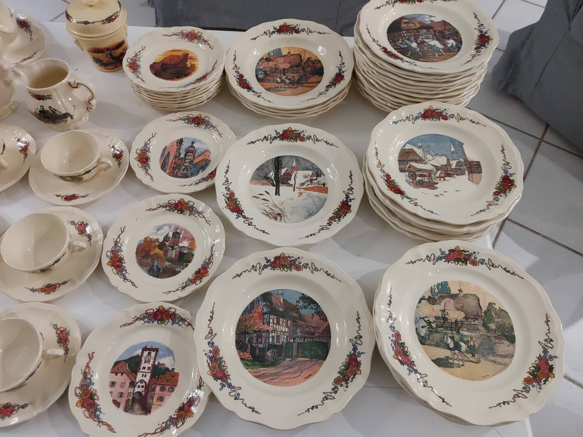 Table service 102 pieces Sarreguemines Obernai 1950s