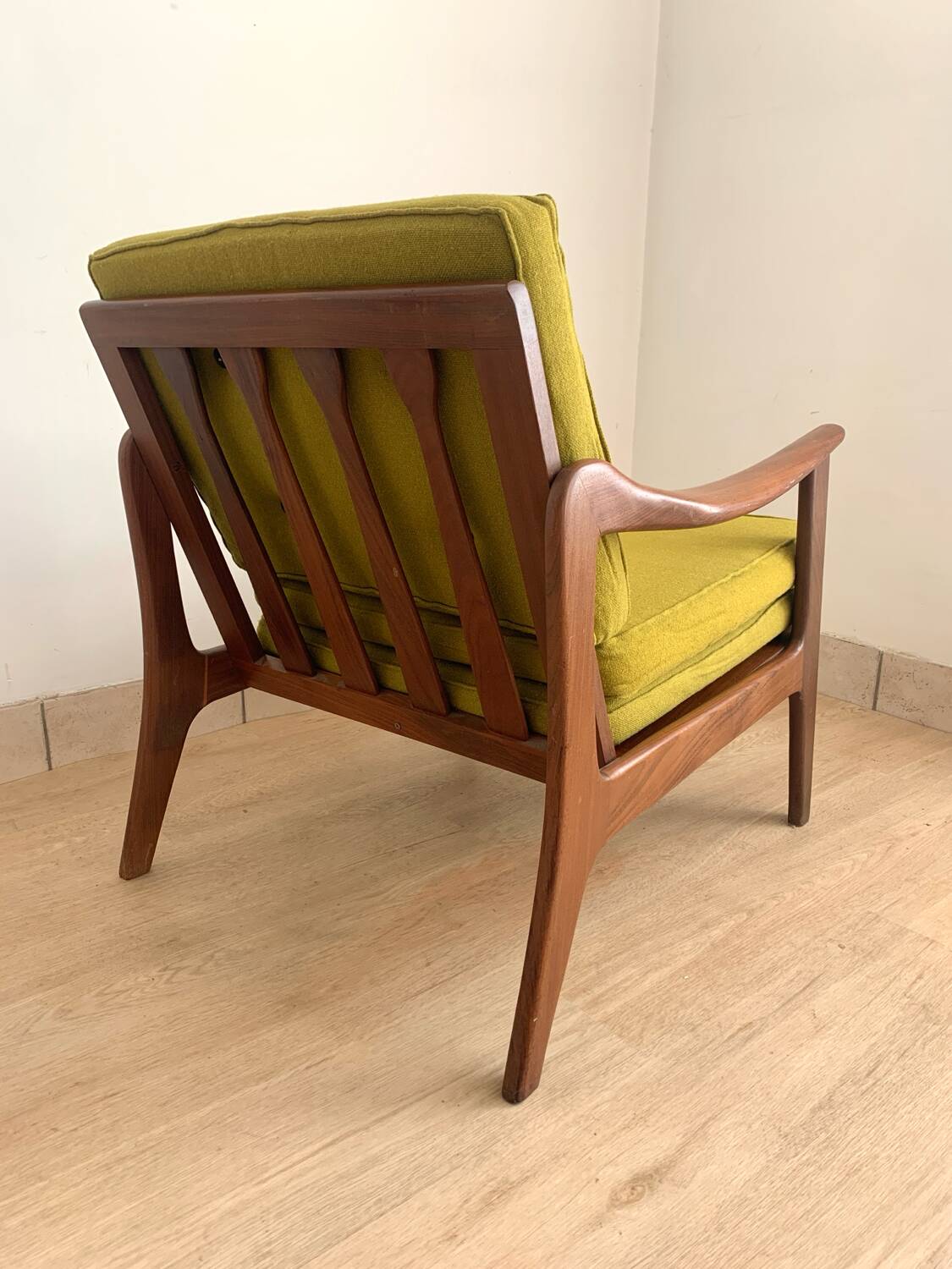 Scandinavian armchair in solid teak
