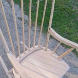 Rocking chair in raw beech