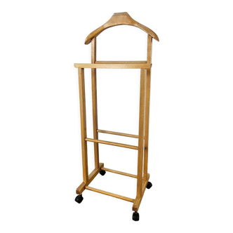 Light valet stand in beech