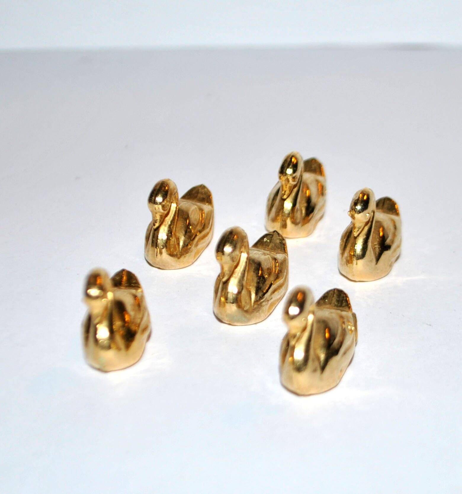 Table decoration set: 6 vintage swan place card holders in gold-tone metal