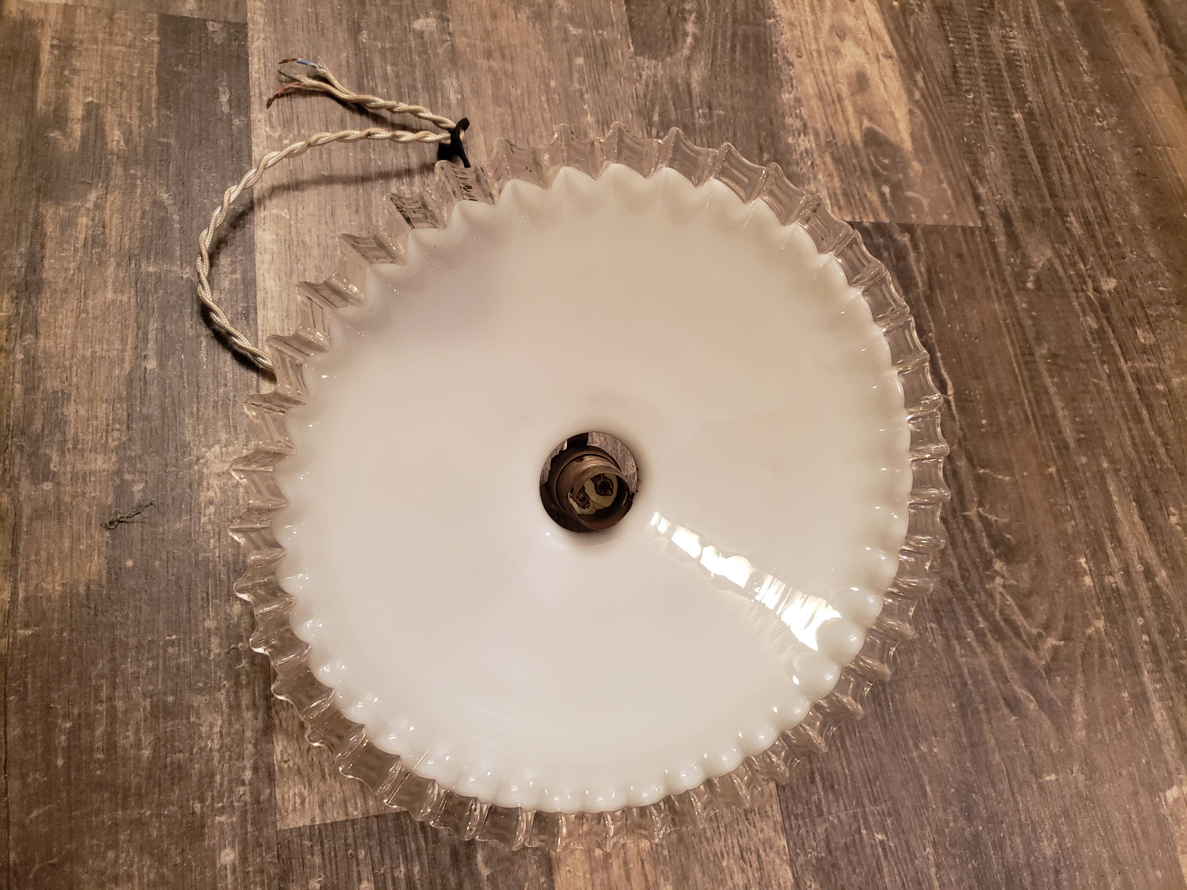 White opaline pendant lamp with serrated edges