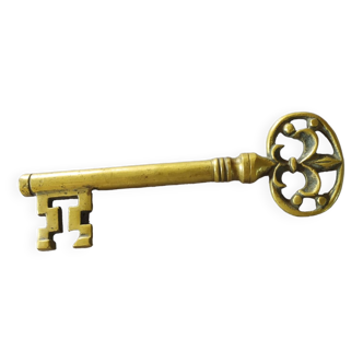 Brass wrench