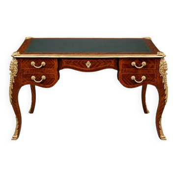 Louis XV style desk. Marquetry, gilded bronze.