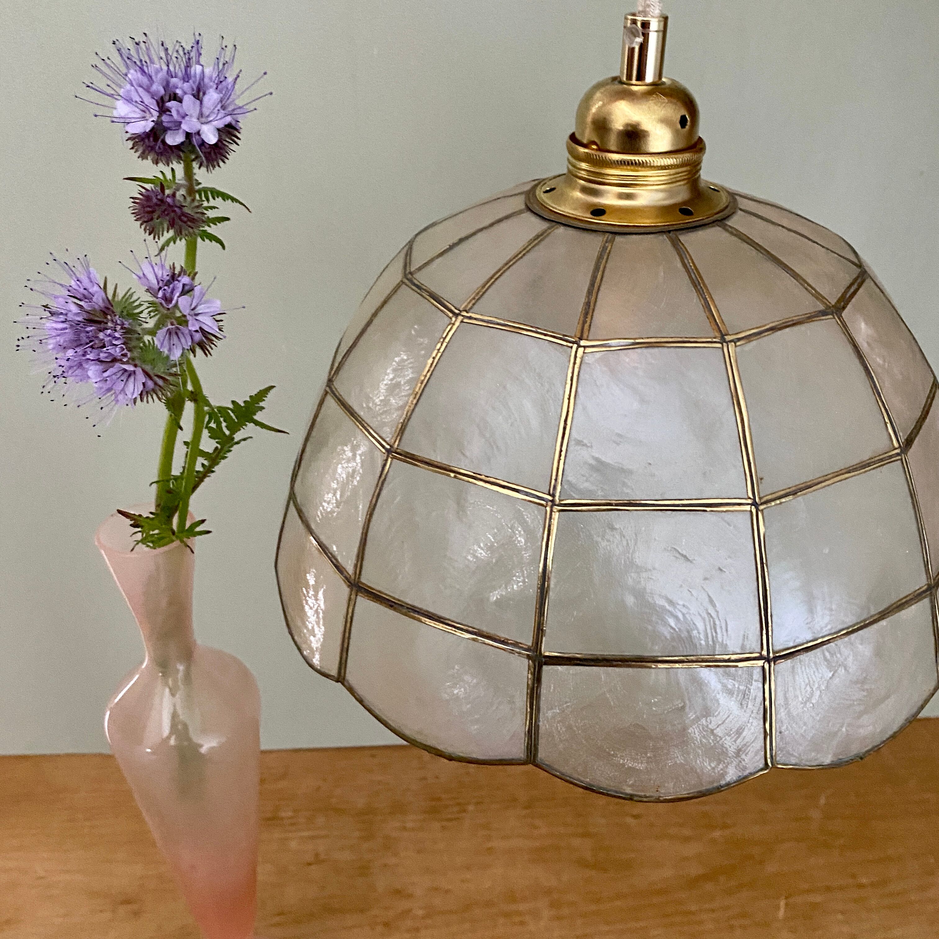 Vintage lampshade in mother-of-pearl and brass