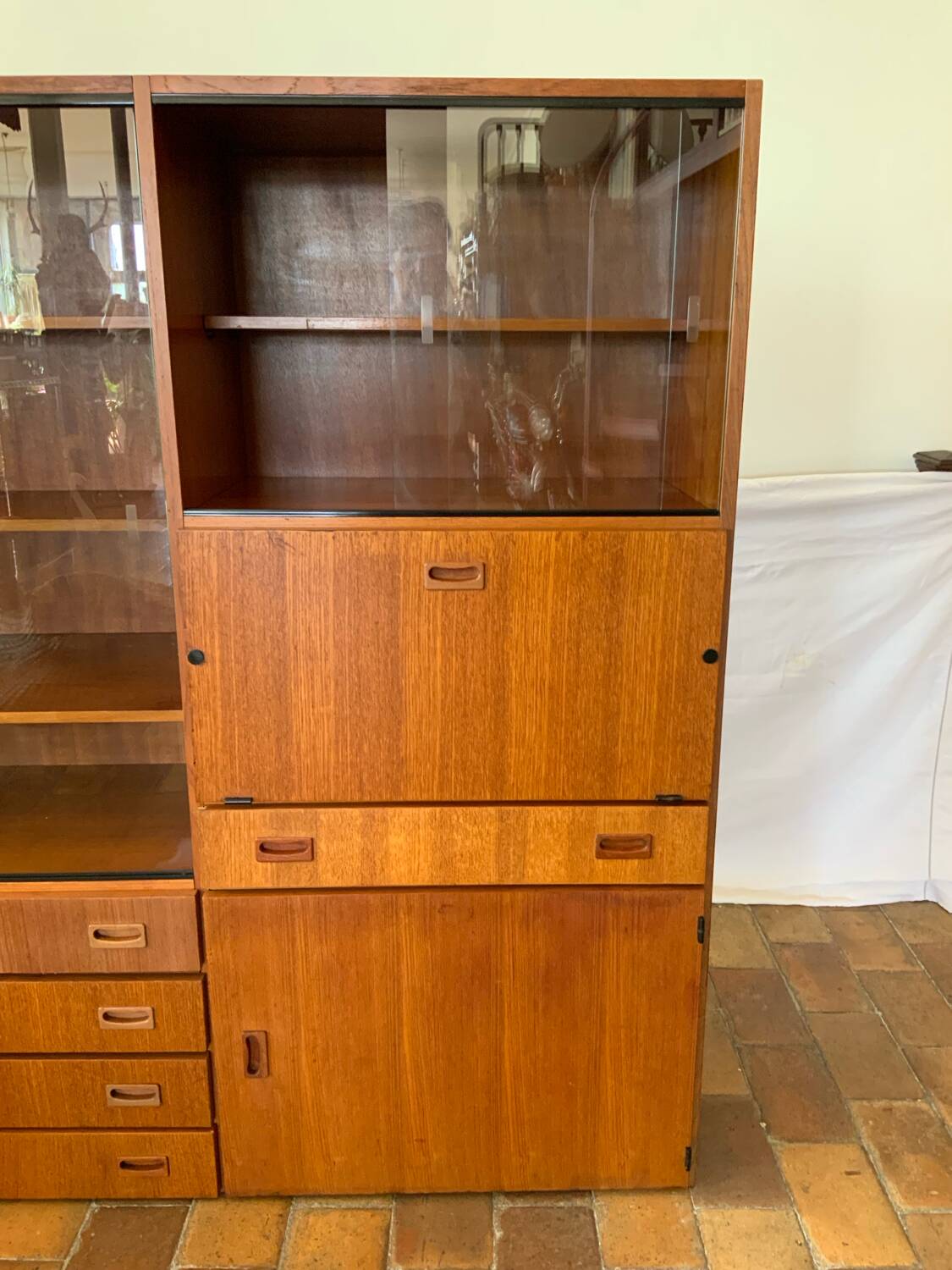 Buffet or multifunctional furniture