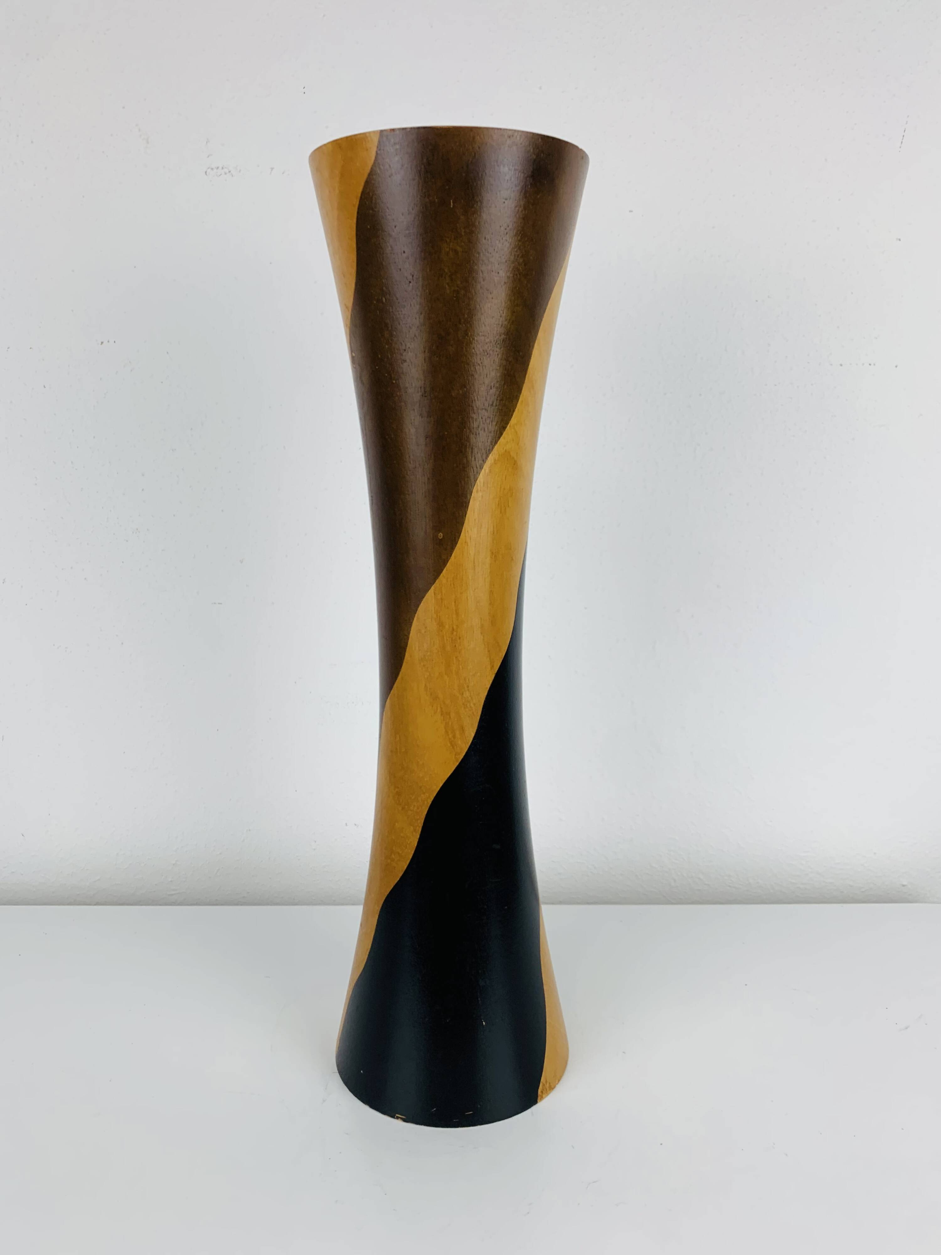 Vase diabolo bois vintage