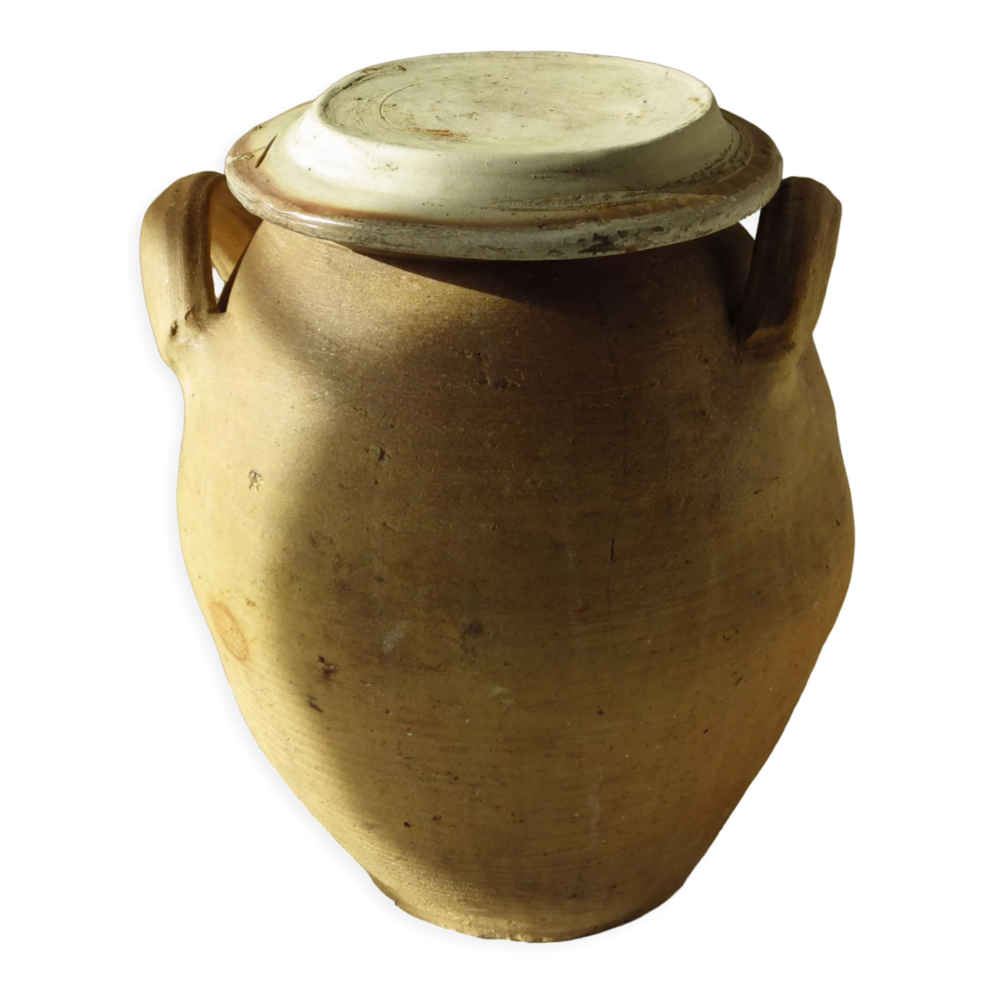 Plump old salt house