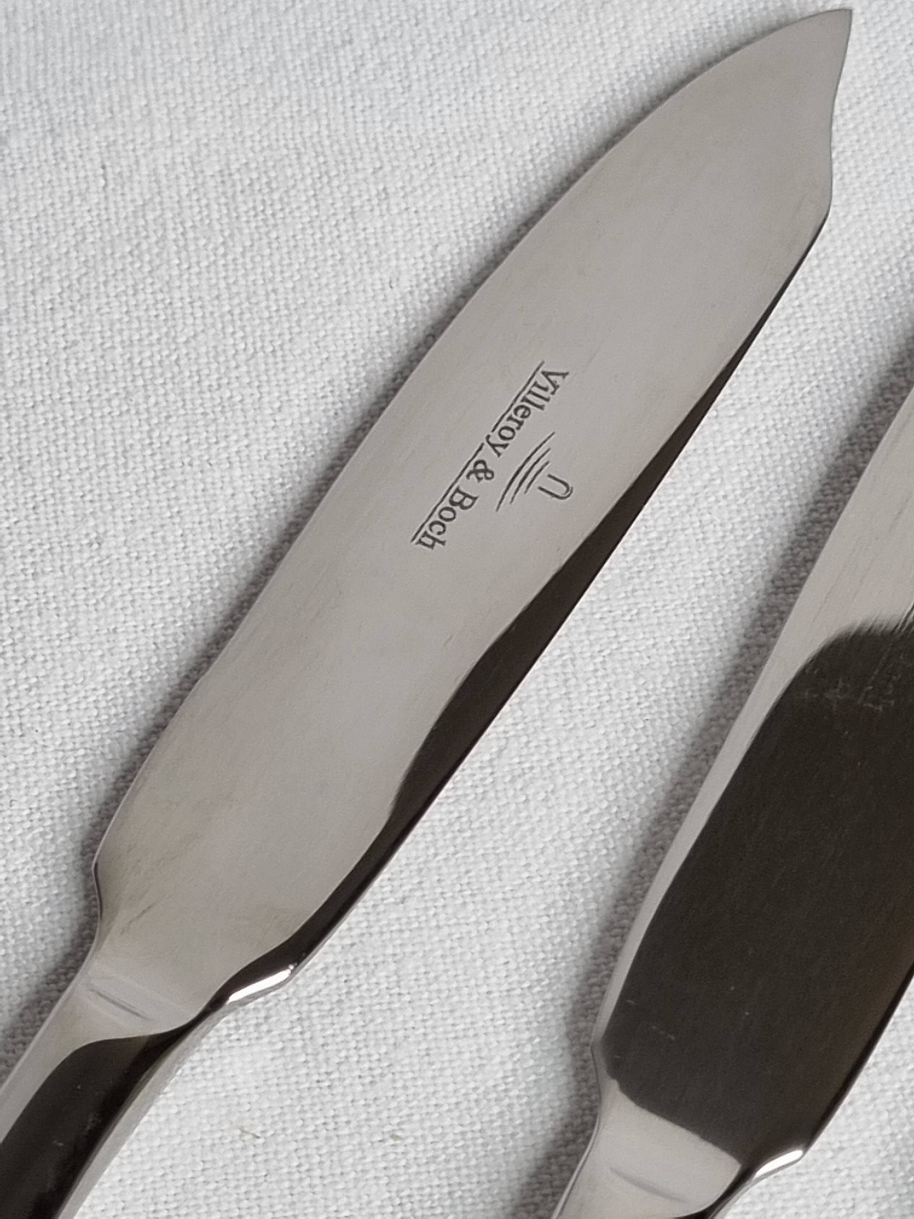 Set of six Villeroy and Boch fish knives, 21 cm