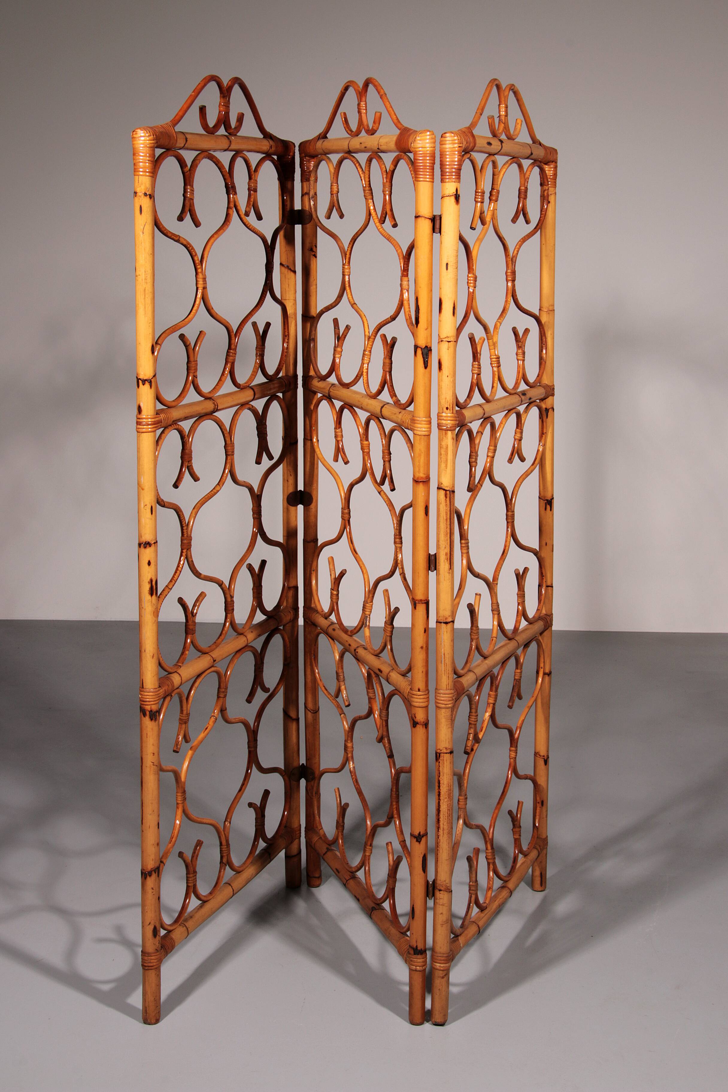Vintage Rattan room divider or room divider made in Italy 1960