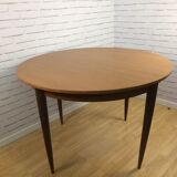 Scandinavian round table