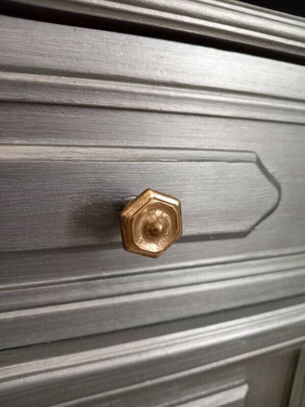 Occasional furniture