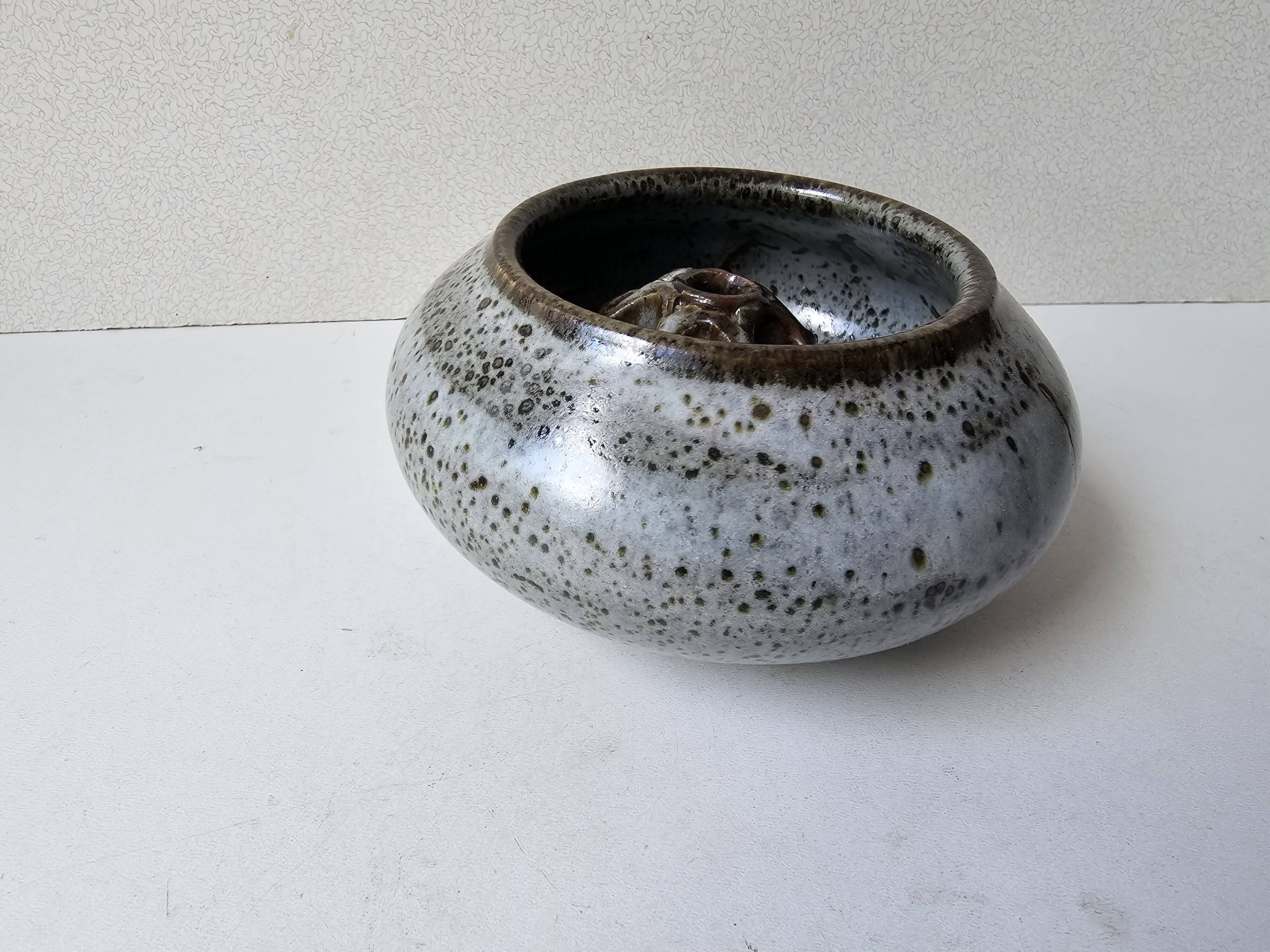 Speckled grey ceramic flowerpot vase Signed Gérald POTT (diameter 12