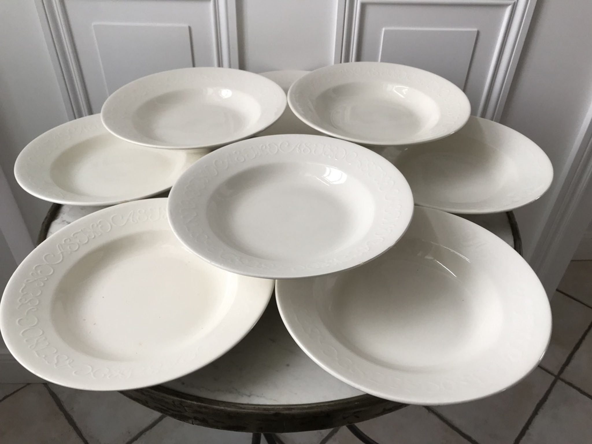 Set of 8 hollow plates Digoin Sarreguemines model Alphabet relief beige 40s