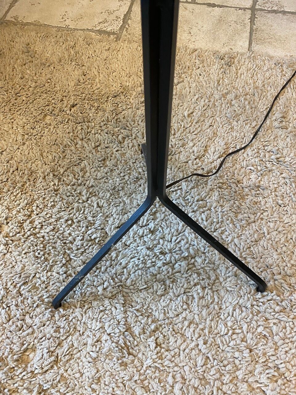 Living room lamp in metal and wicker, raffia lampshade 1950