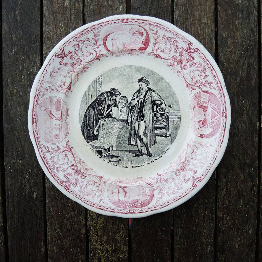 12 old talking plates from Sarreguemines – Discoverers & Inventors