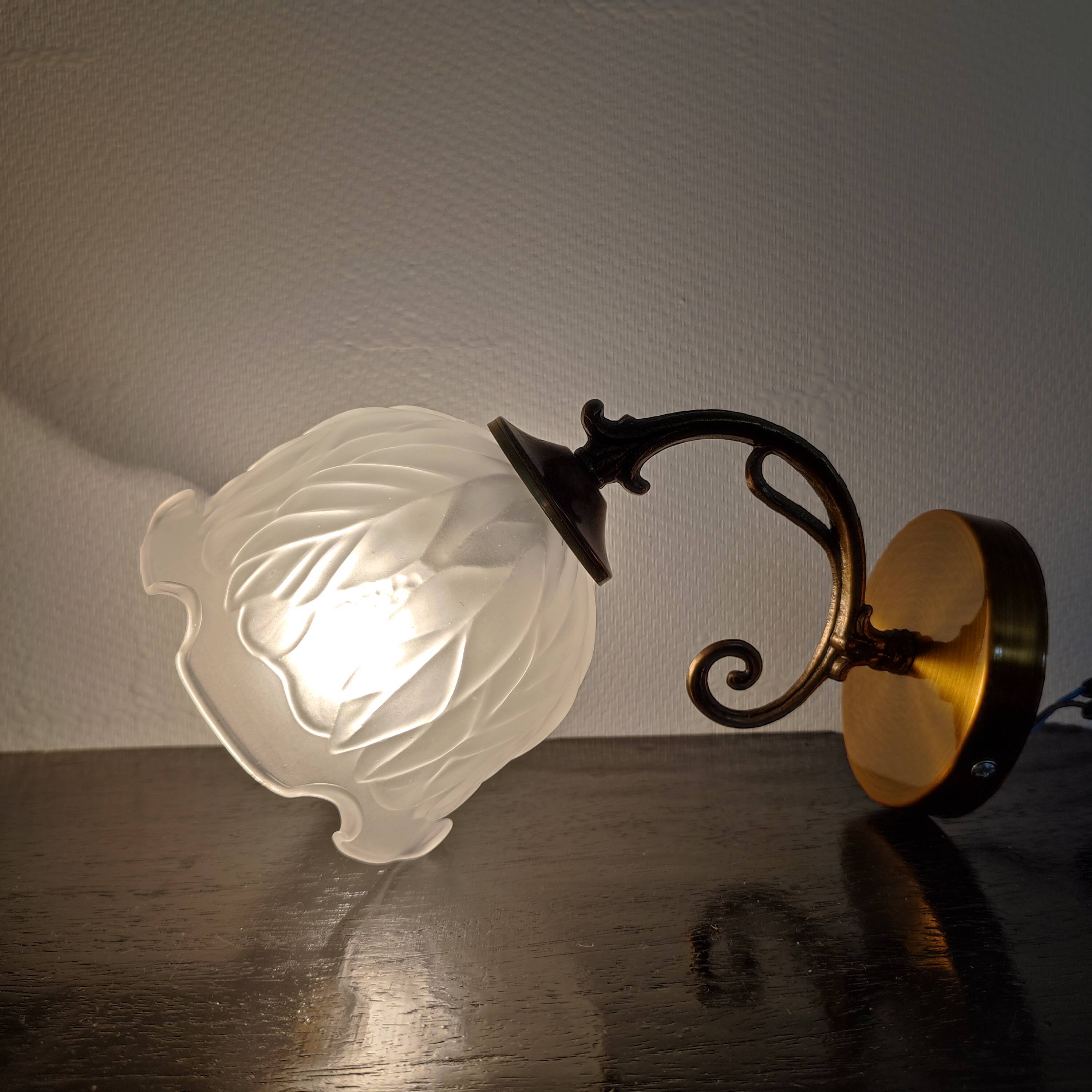 Art Deco wall light
