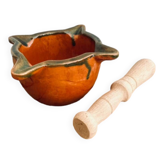 Ceramic mortar, wooden pestle