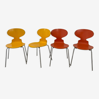 Suite de 4 chaises fourmis, Arne Jacobsen