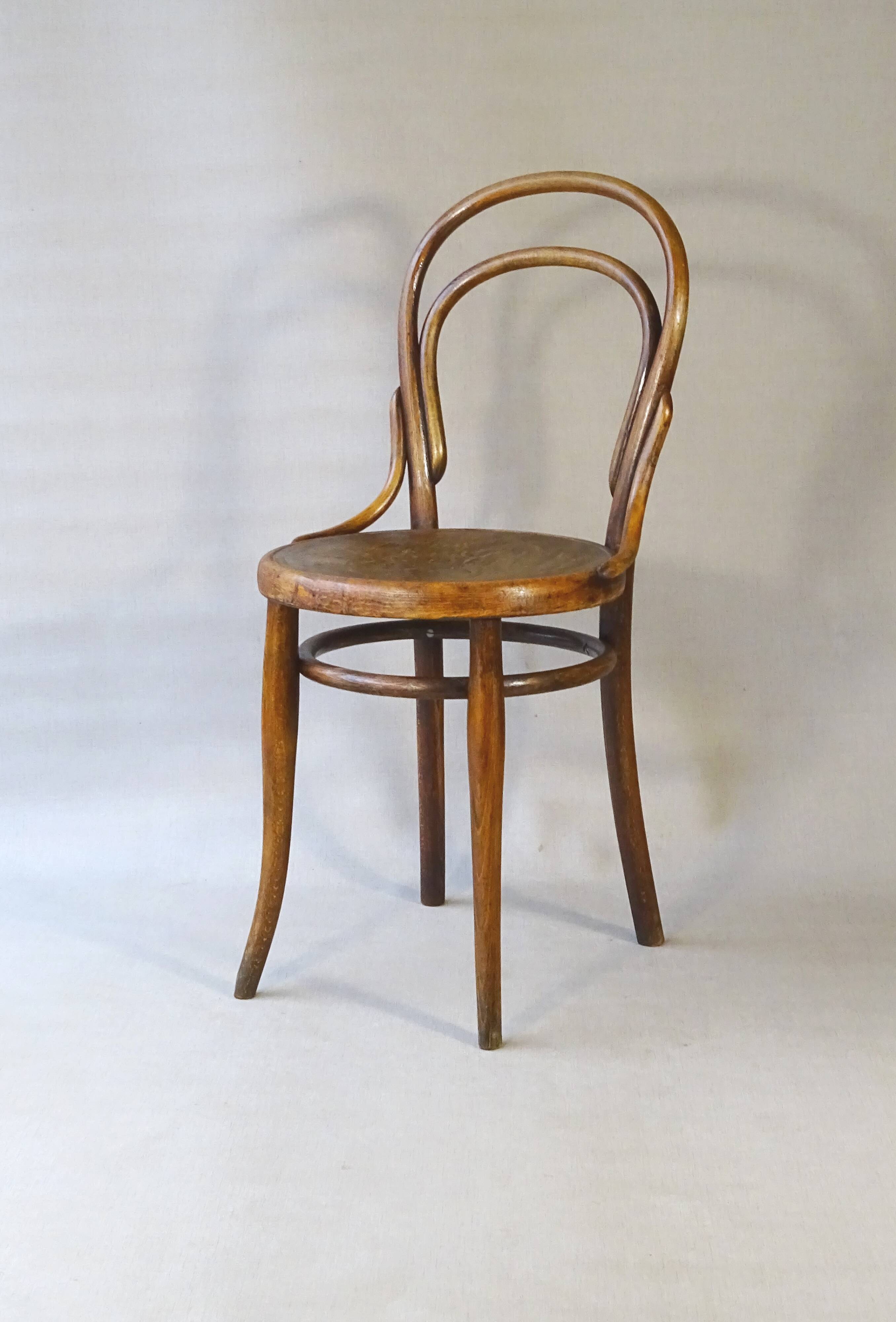 THONET bistro chair N°14 - 1/2 - Ca 1900, wooden seat