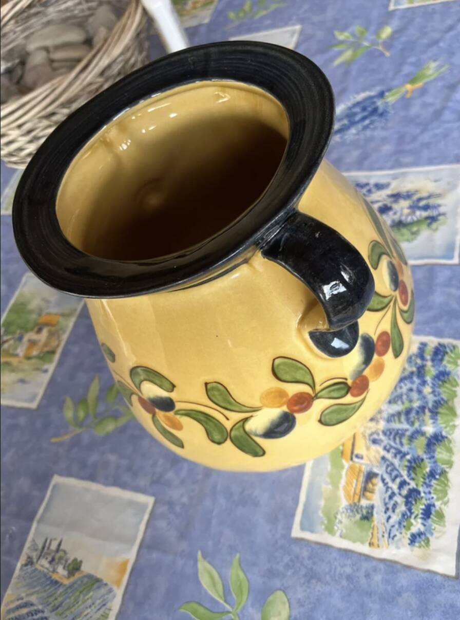 Provençal vase with two handles Poët-Laval