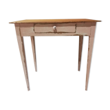 Patinated table rosé and wood