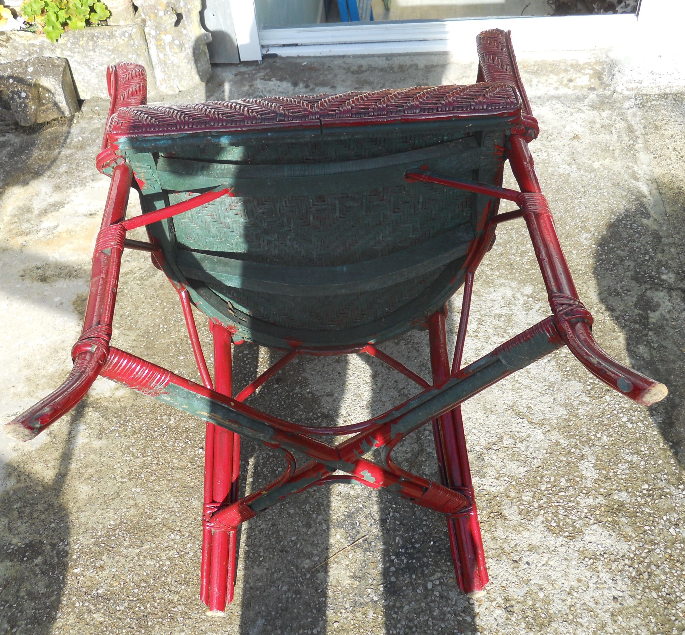 Fauteuil en rotin 1900 rouge