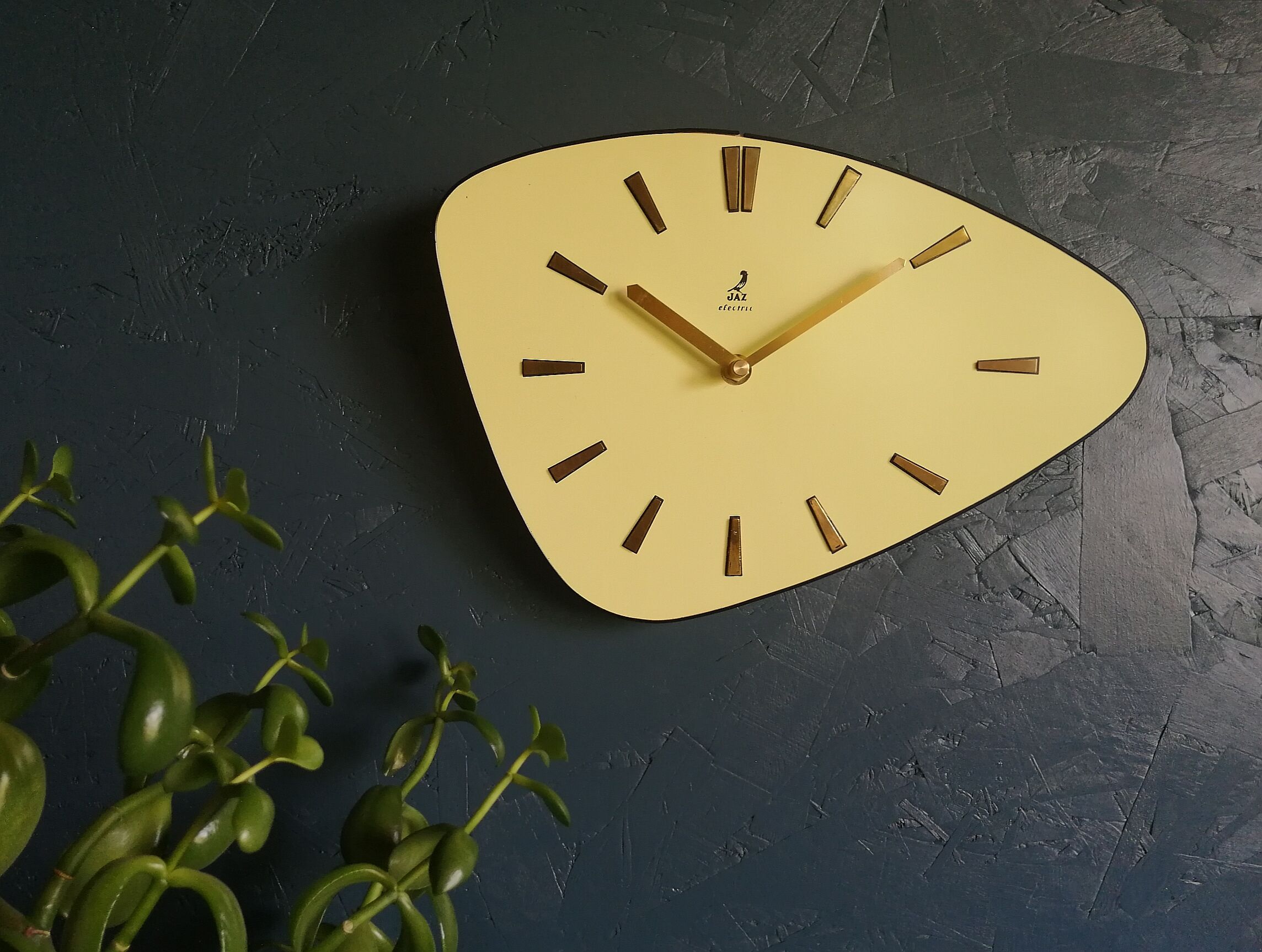 Vintage formica clock asymmetrical silent wall clock "Golden yellow Jaz"