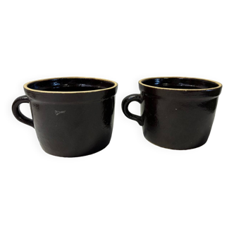 Set of 2 glazed earthenware cups