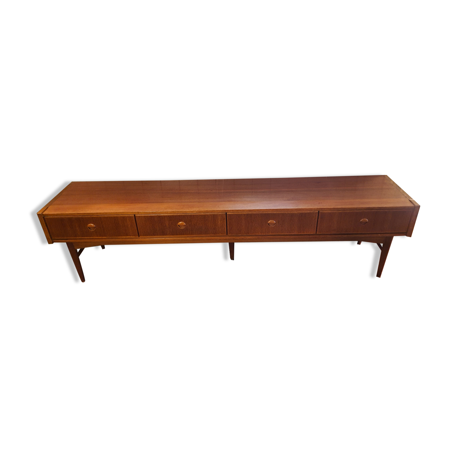 Enfilade basse scandinave