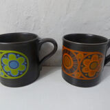 Set of 2 vintage Staffordshire english mugs
