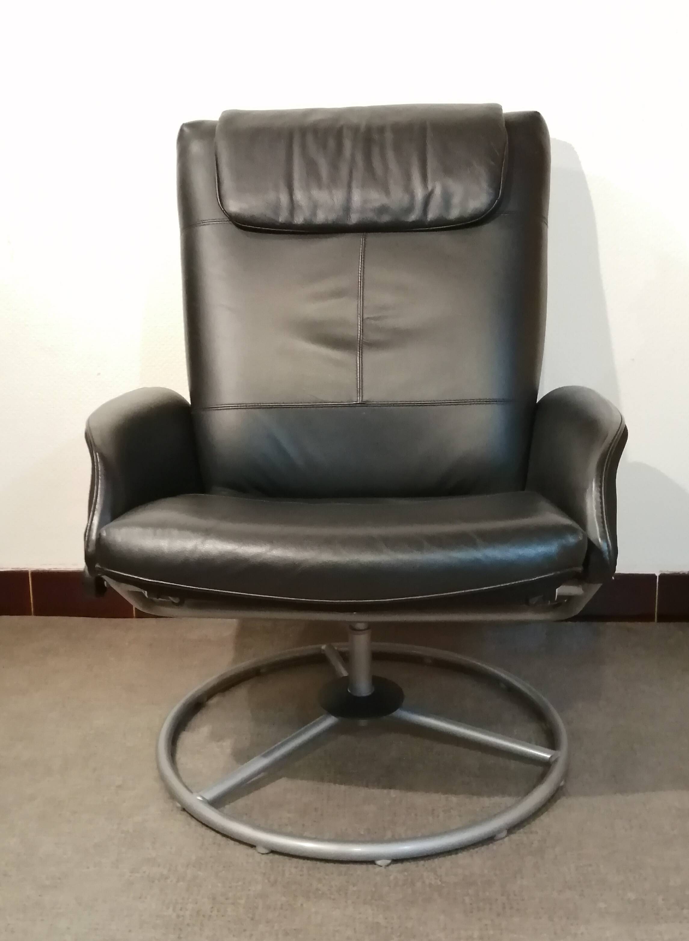 Designer armchair in vintage leather model Malung Ikea 1999