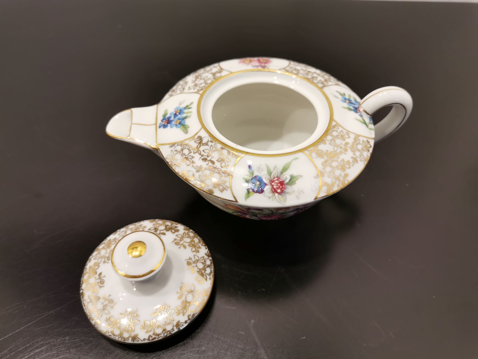 Duo service à thé porcelaine de Limoges estampillé Luce