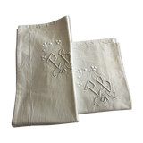 Lot of monogramées linen pillowcases