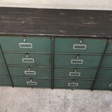 Industrial furniture in a row Ronéo 16 metal valves