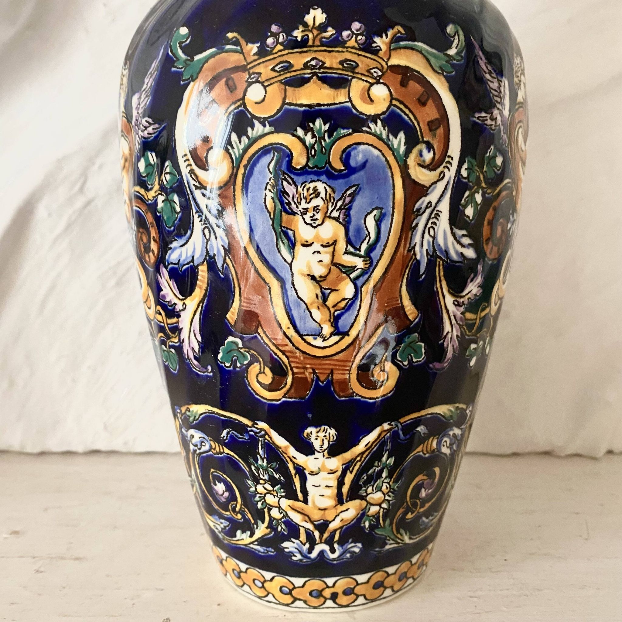 Earthenware vase from Gien with Renaissance decoration.