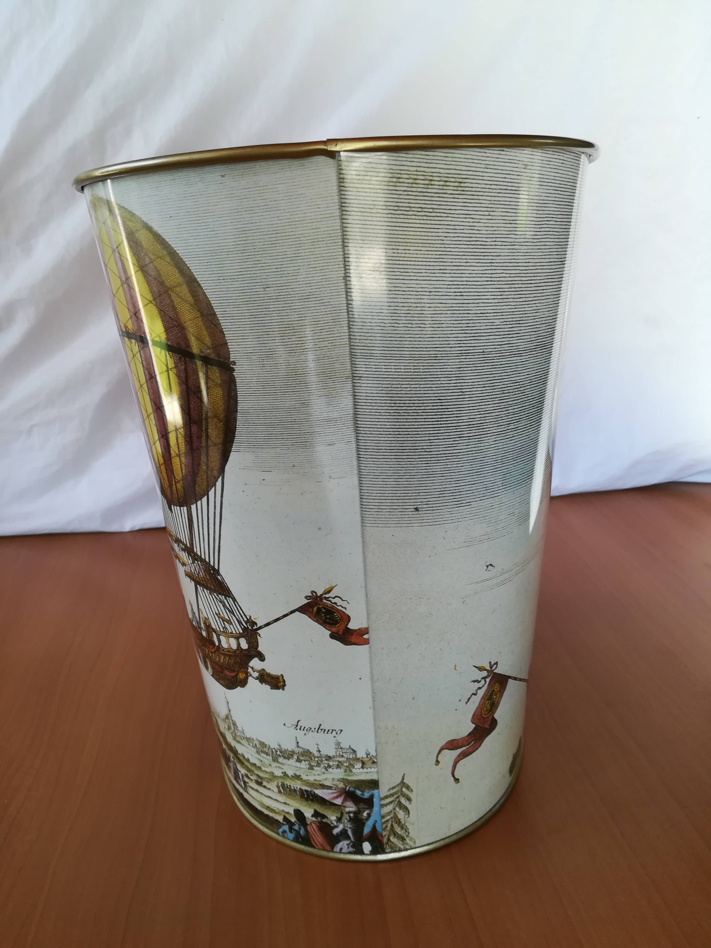 Waste paper basket Metal decor Hot air balloons