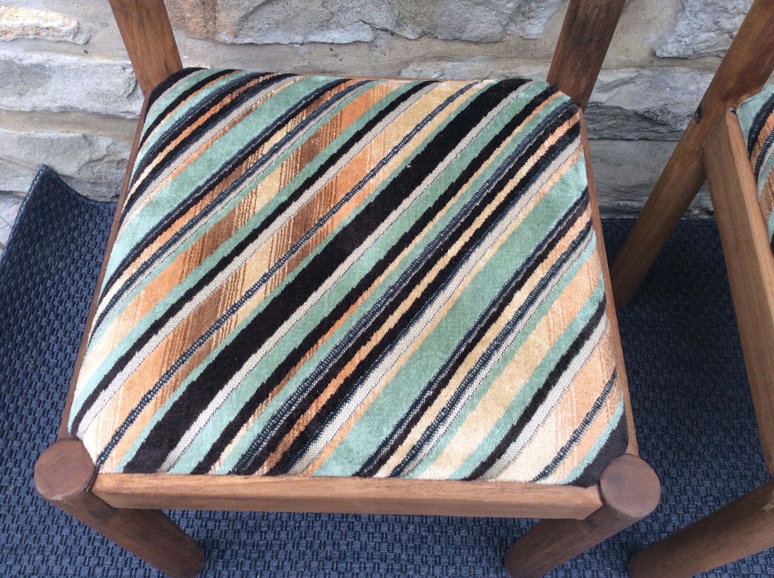 Paire chaises bois et tissu