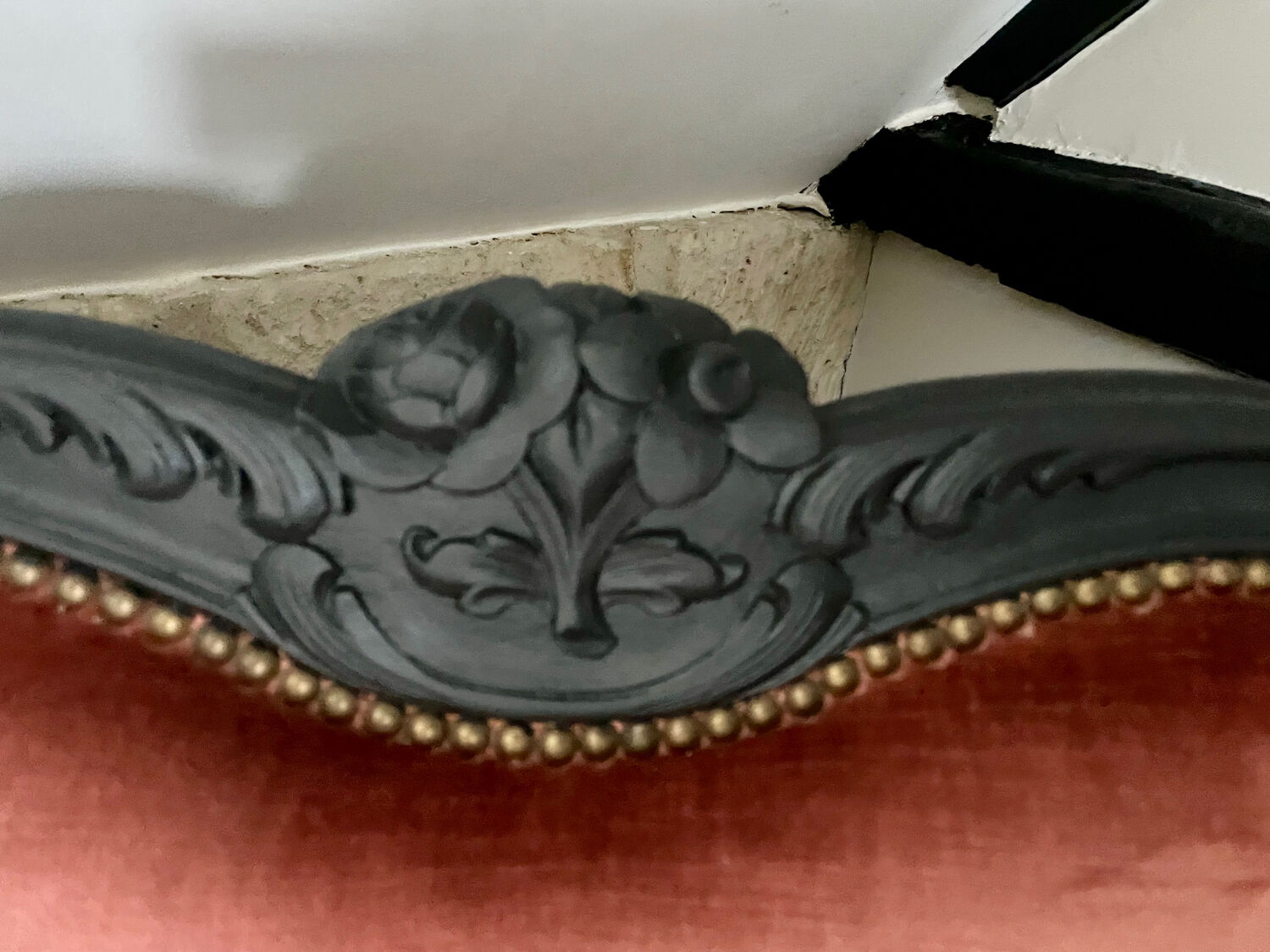 Louis XV two-seater canapé