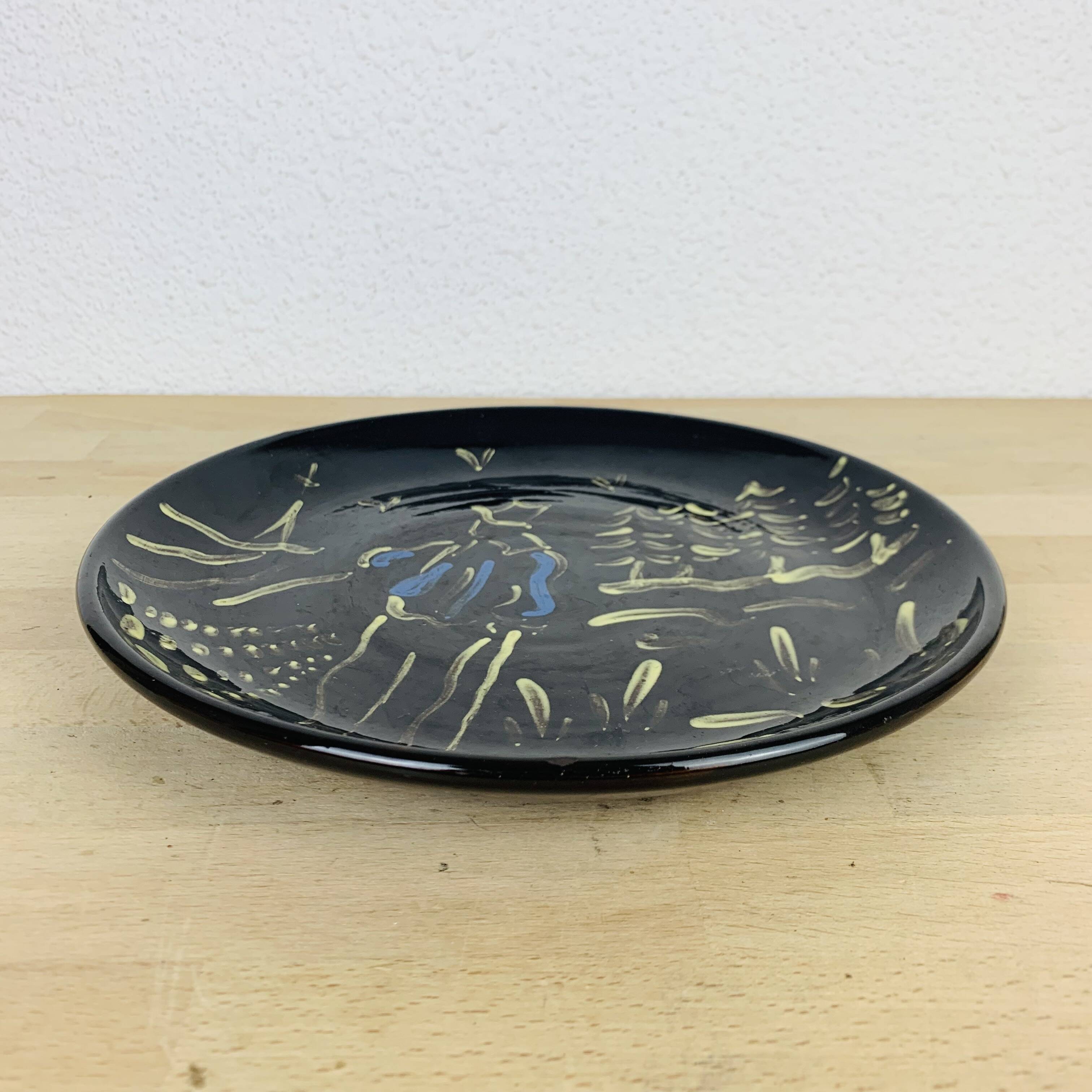 Ceramic dish/plate signed Lucien Guidot