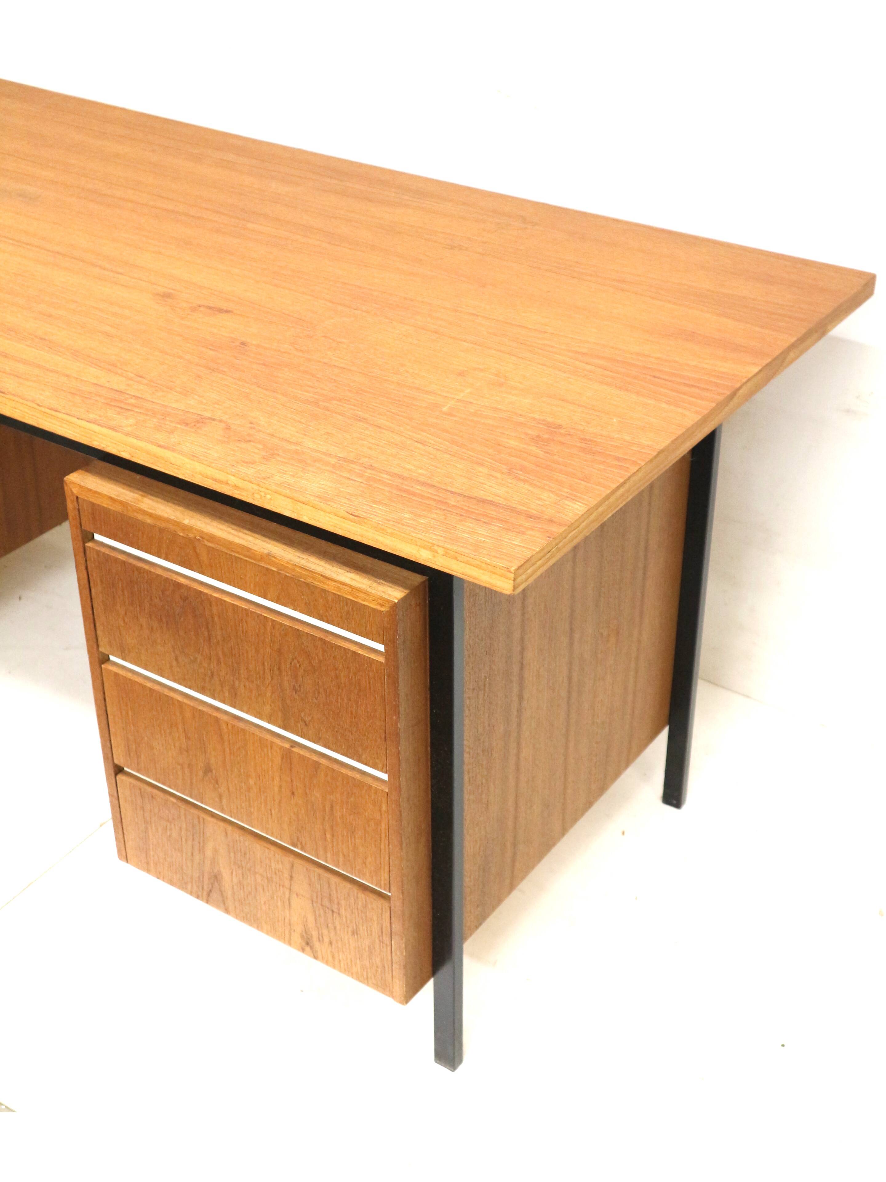 Large vintage teak wood desk/executive desk from the 1960s