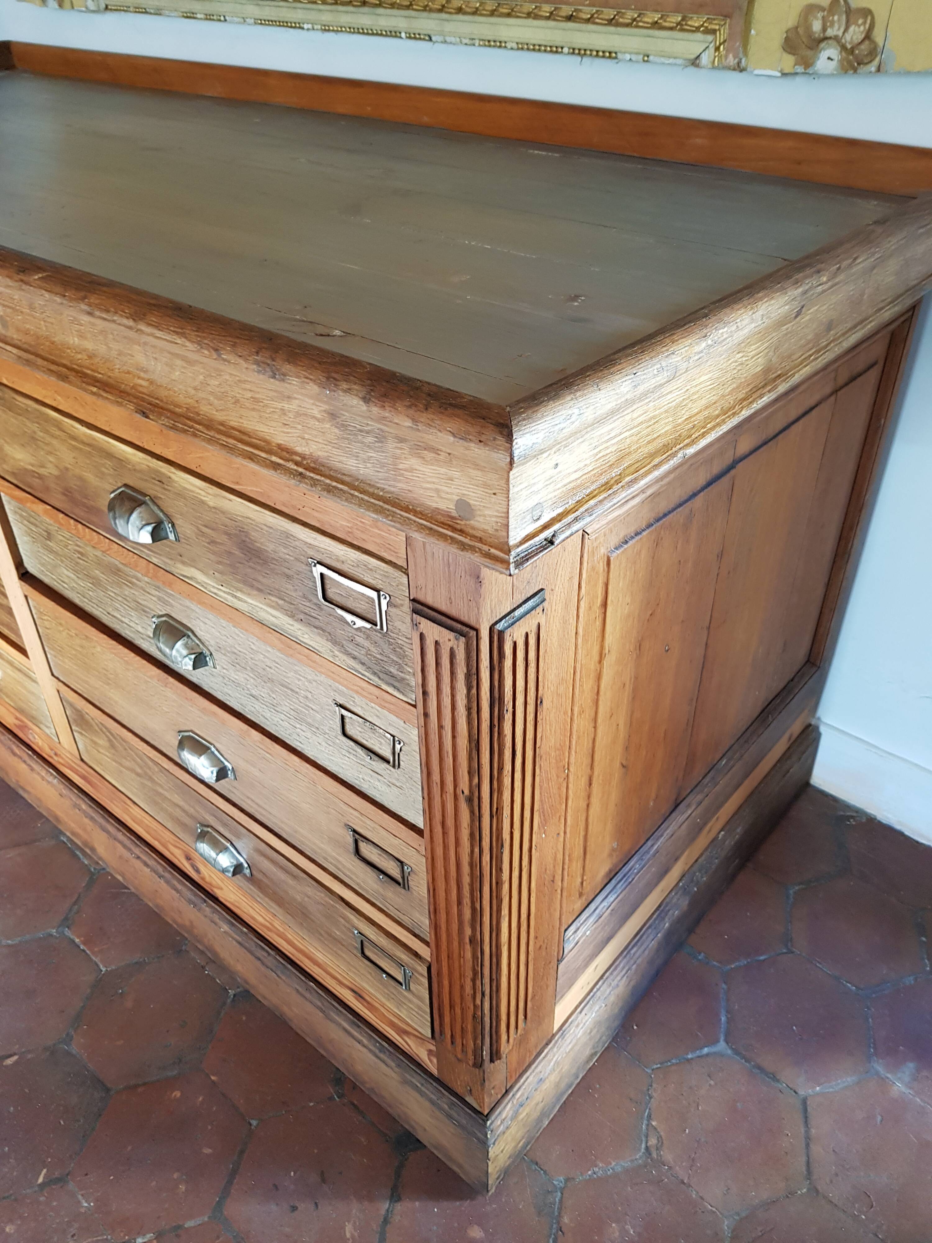 Furniture of trade with drawers