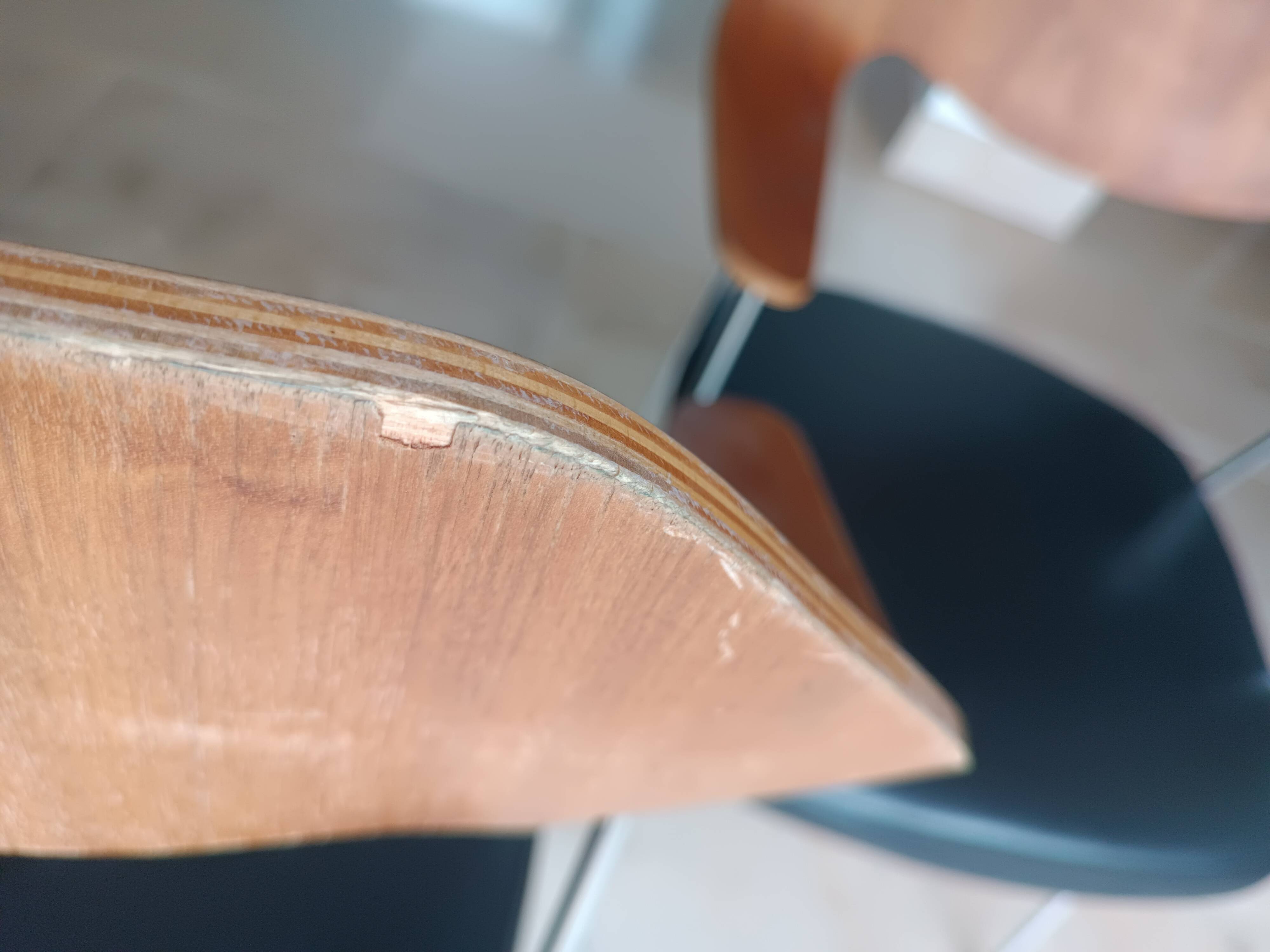 Chaises 675 Robin Day pour Habitat