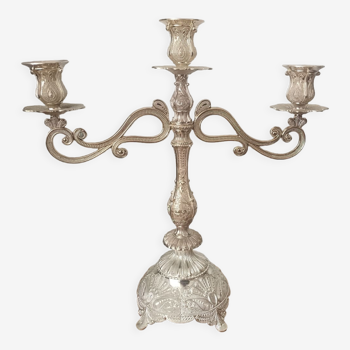 Oriental candlestick