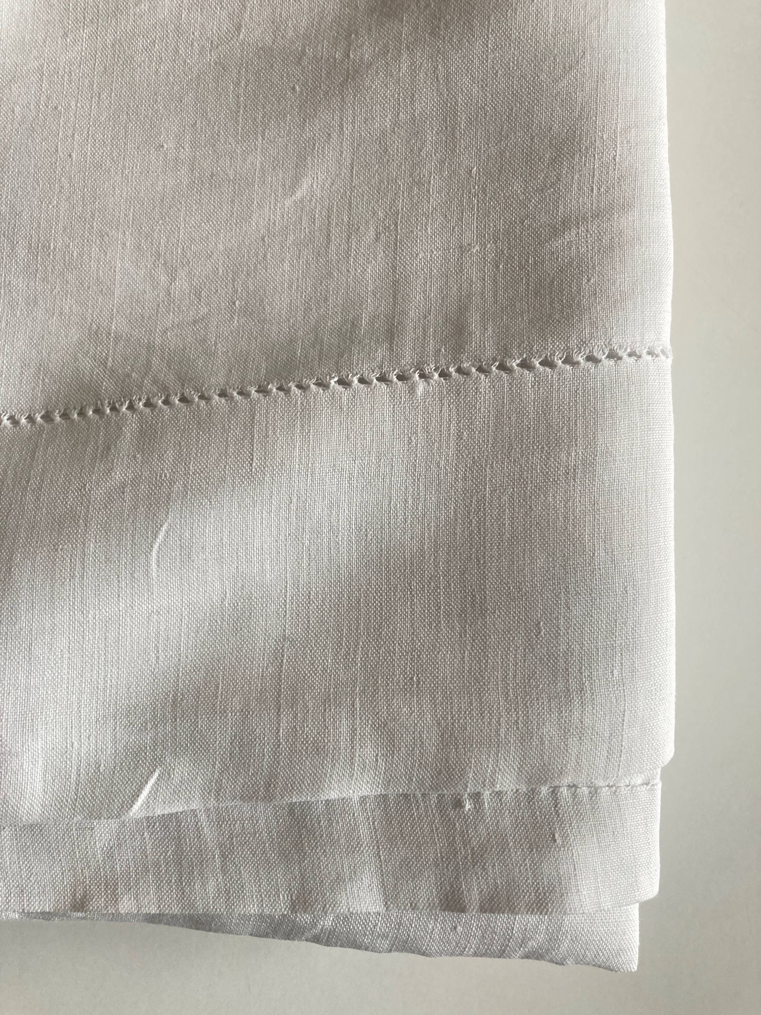 Modernist XL sheet in art deco linen thread L240